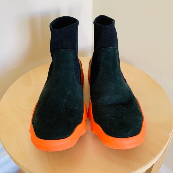 CAMPER - Picture 2 of 5